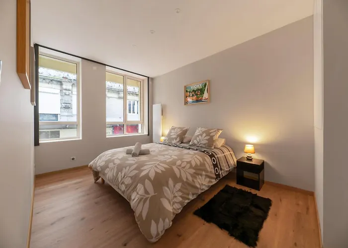 L'hotel Des Postes - Design En Centre Vichy